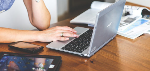 woman on laptop